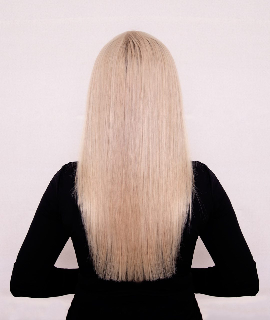 Female,Back,With,Long,,Straight,,Healthy,,Blonde,Hair,,On,Hairdressing